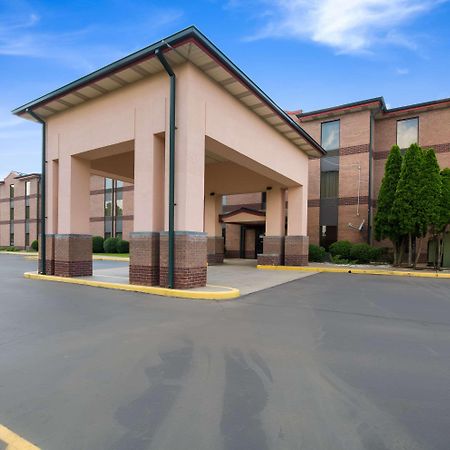 Quality Inn & Suites Sellersburg Exterior foto